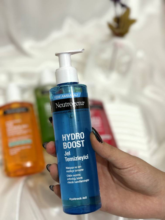 ژل شست و شوی نیتروژنا